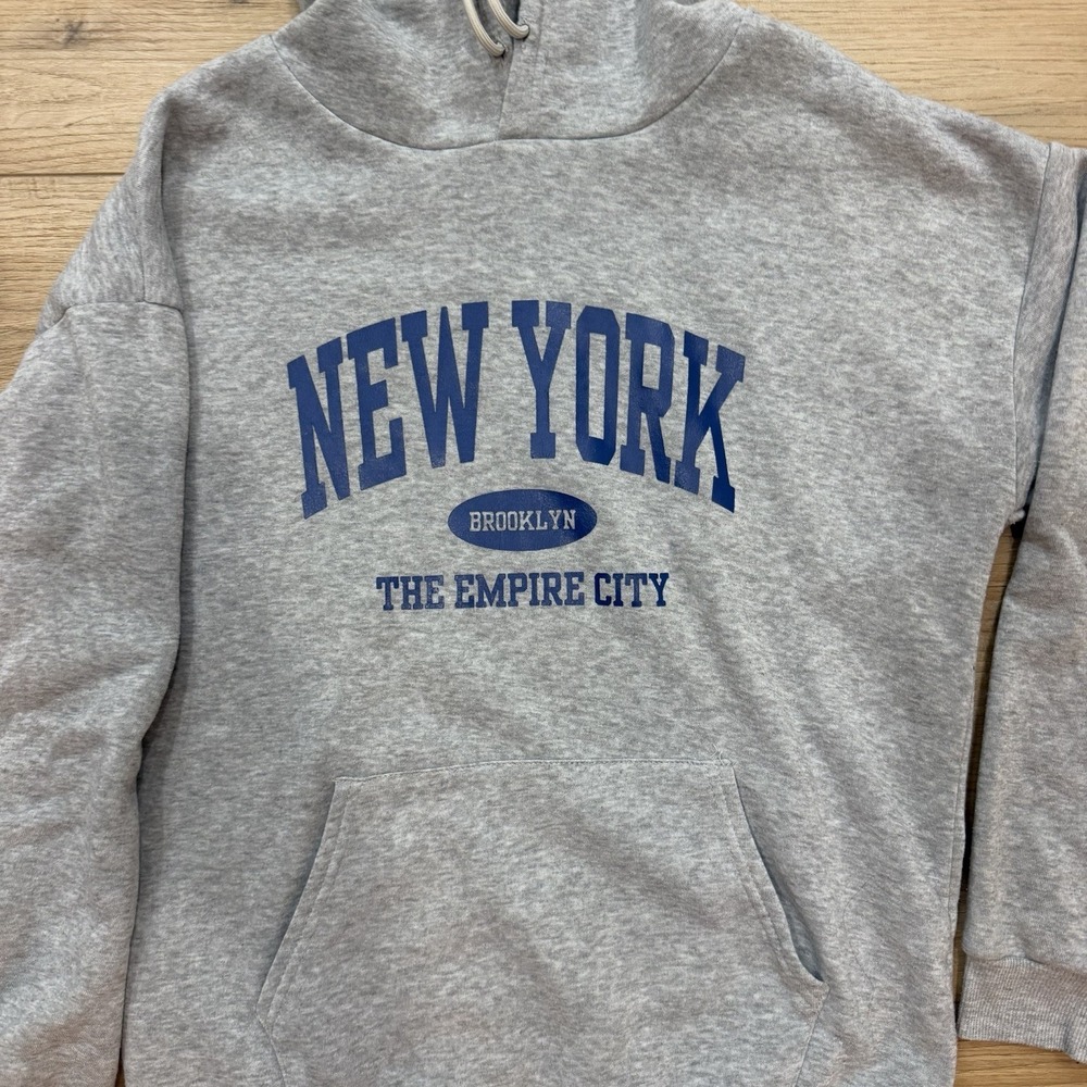 SHEIN New York Brooklyn Empire City Gray Pullover Hoodie Men's Medium M Fleece - Picture 2 of 7
